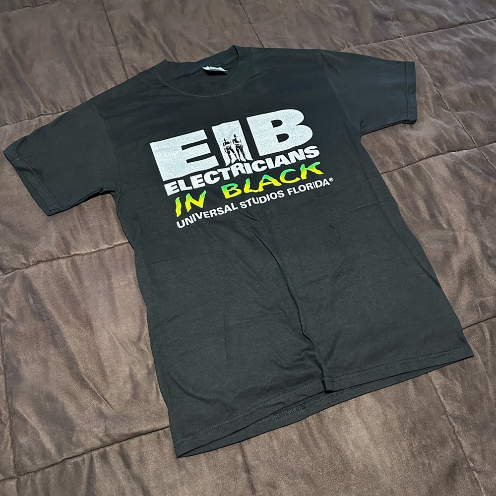 Universal parody Electricians in Black Graphic Tee